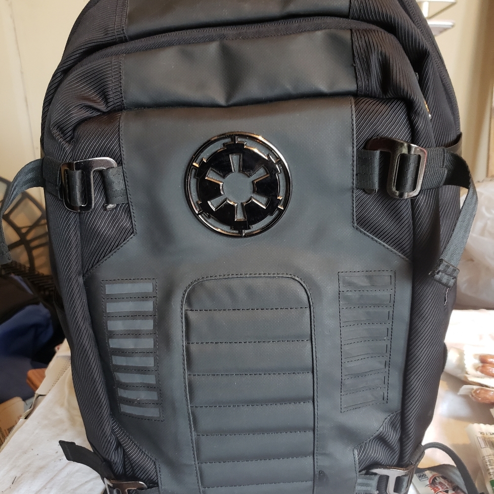 NEW STARWARS IMPERIAL  SHIP BACKPACK NO TAGS